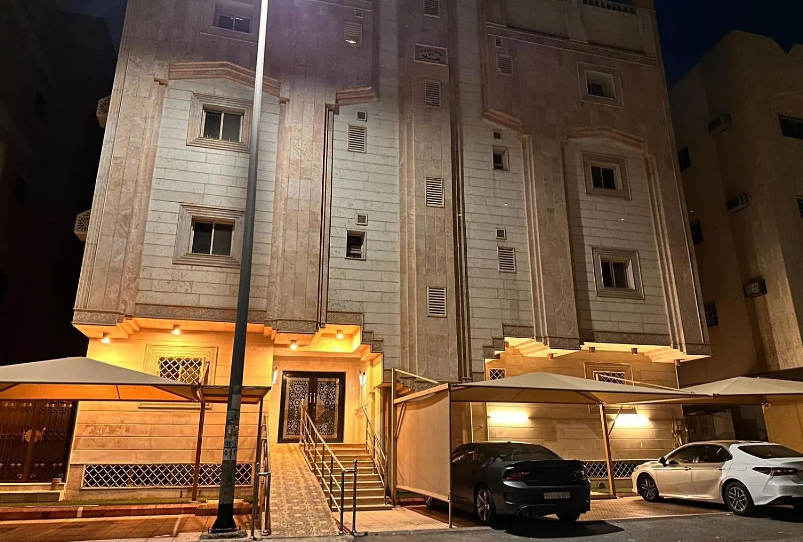 جناح فاخر بالقرب من المسجد النبوي دخّول ذاتي Self Check In 304 Medina Saudi-Arabien